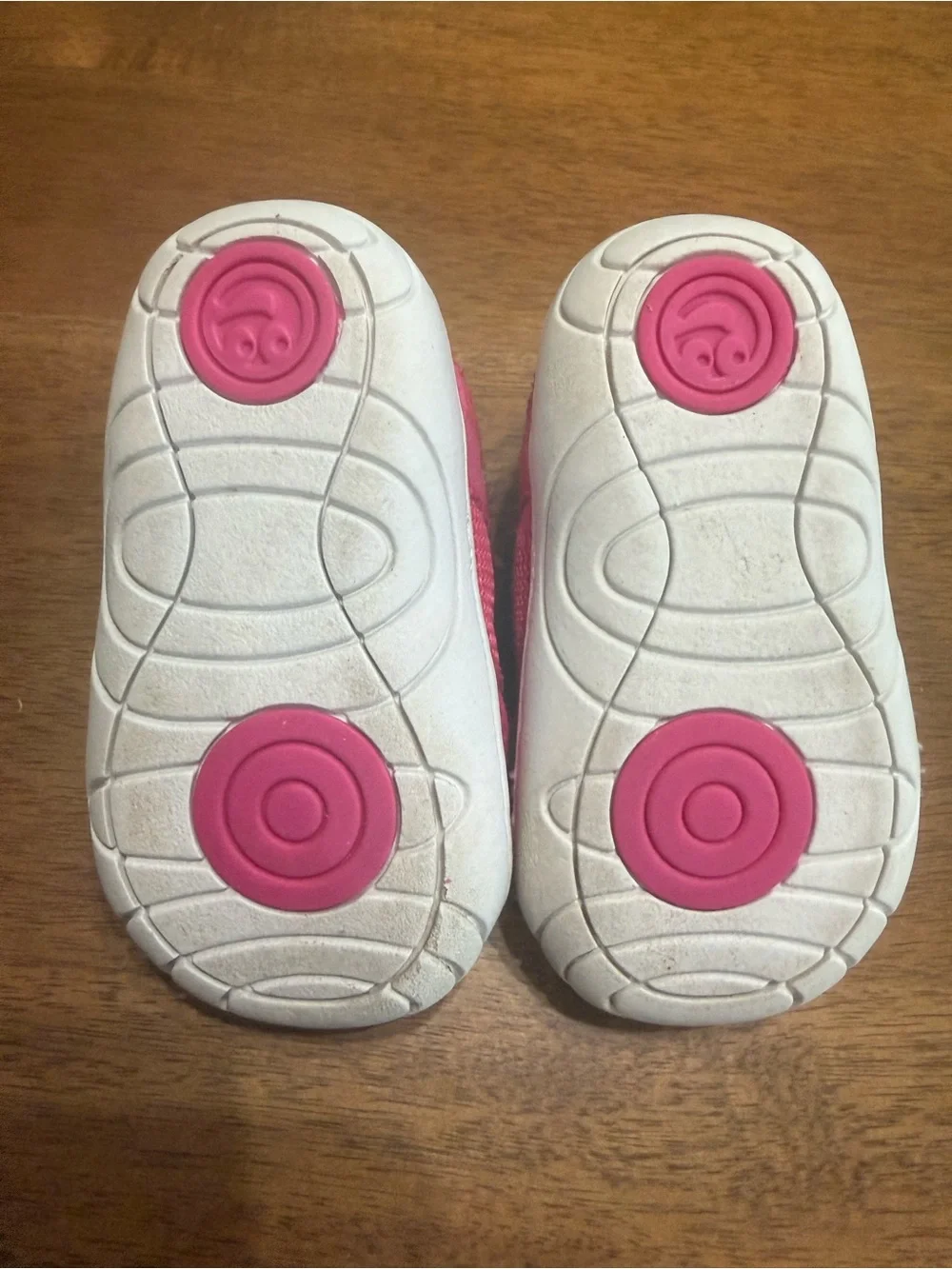 Surprize by stride rite sneakers size 3